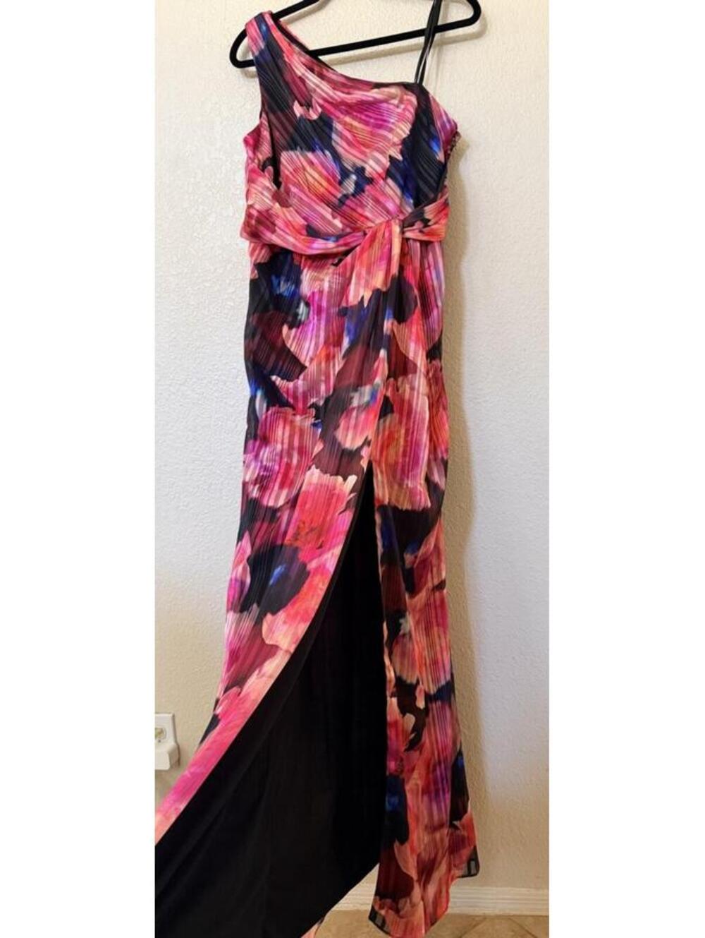 New Adrianna Papell Pleated Floral One-Shoulder Chiffon Gown  Black/Berry Sz 12 - Picture 4 of 10